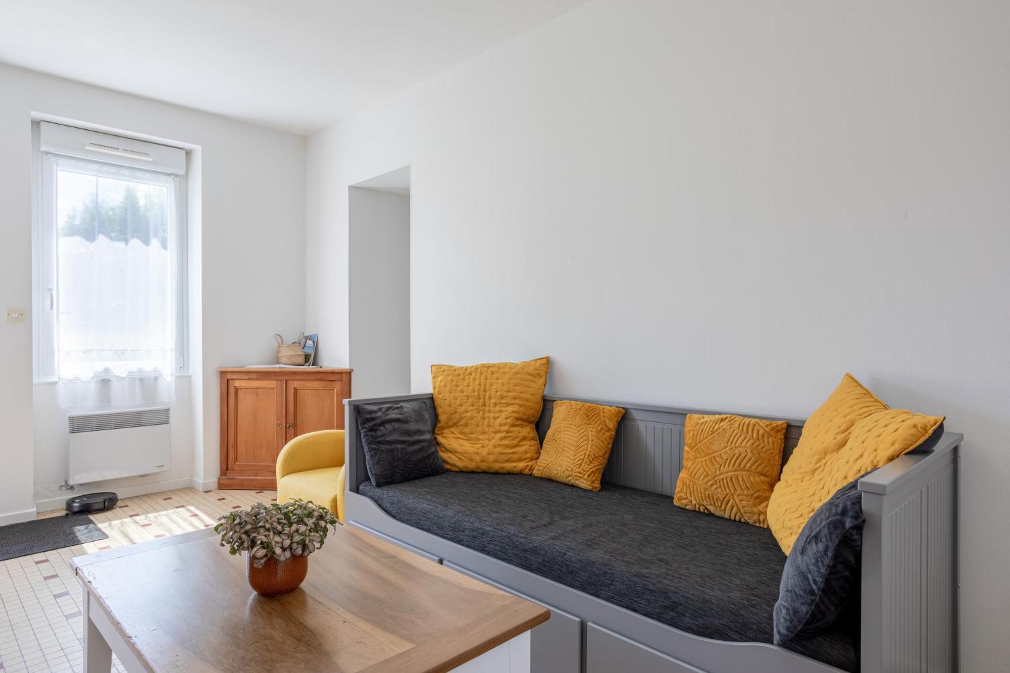 Au Milieu Des Vignes Guest House Chateauthebaud Luaran gambar